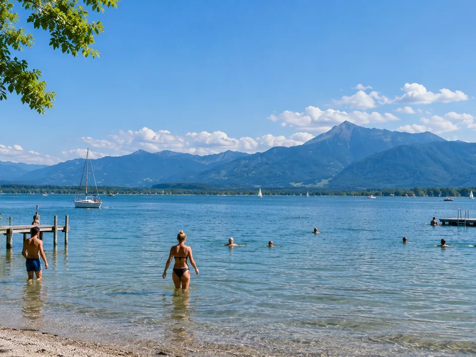 Baden im Chiemsee: Strandbäder, Eintritt und Badeplätze