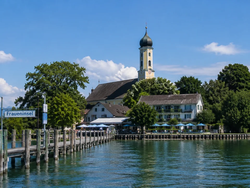 Fraueninsel im Chiemsee: Rundgang, Kloster und Marzipan