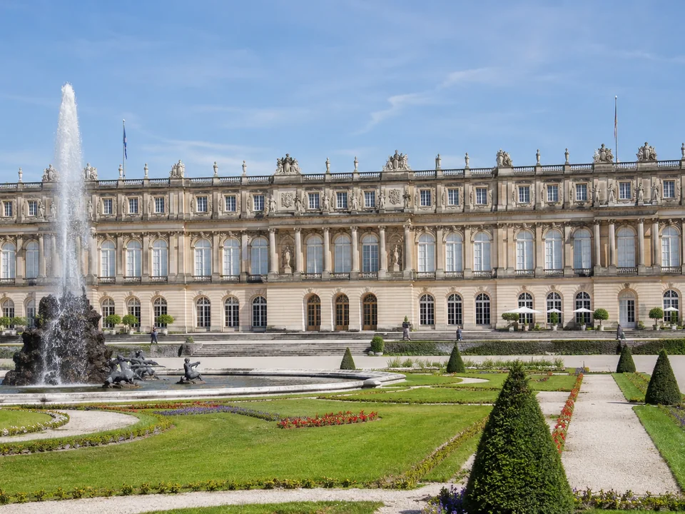 Schloss Herrenchiemsee besuchen: Tickets, Zeiten und Anfahrt
